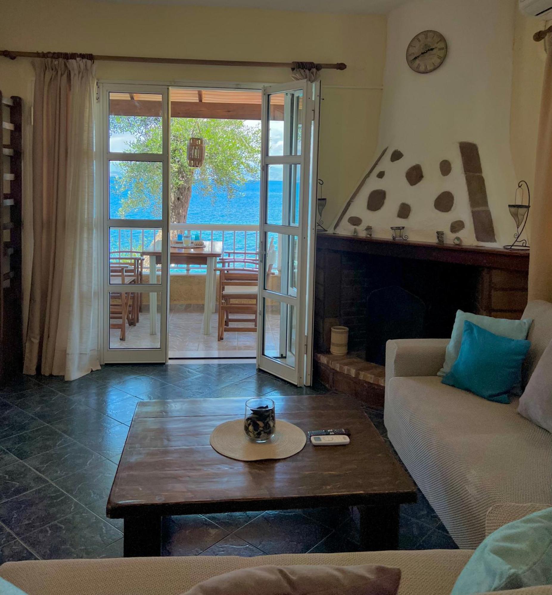 Kohyli Beachfront House Αγία Πελαγία Χλωμού Εξωτερικό φωτογραφία